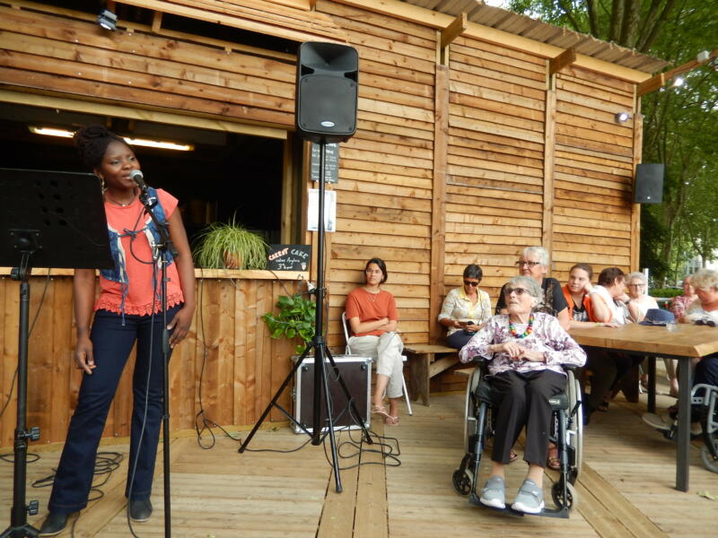 Après-midi « chansons et goûters » pour les aînés
