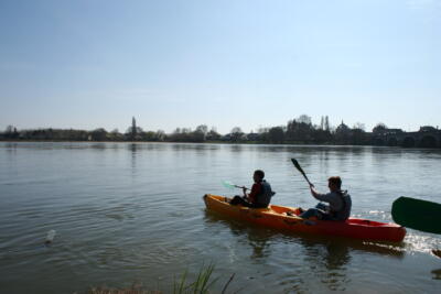 Stage - Kayak