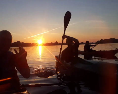 Descente de la Loire au lever du soleil